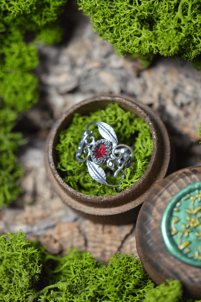 Bague Elfique - Grenat T53 à 59, feuilles simples