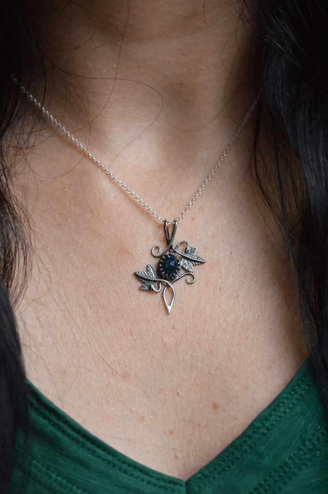 Pendentif Elfique - Opale, feuilles de lierre