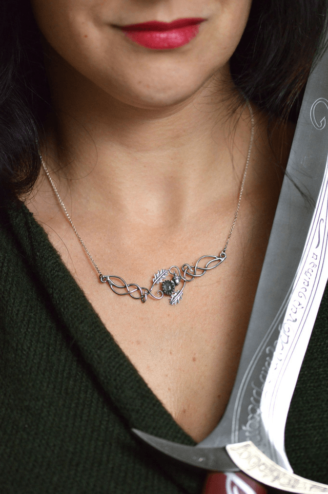 Collier Elfique - Emeraude, gland et feuilles de chêne