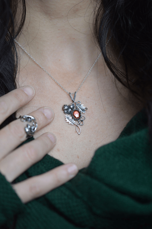 Pendentif Elfique - Grenat et champignons n°1
