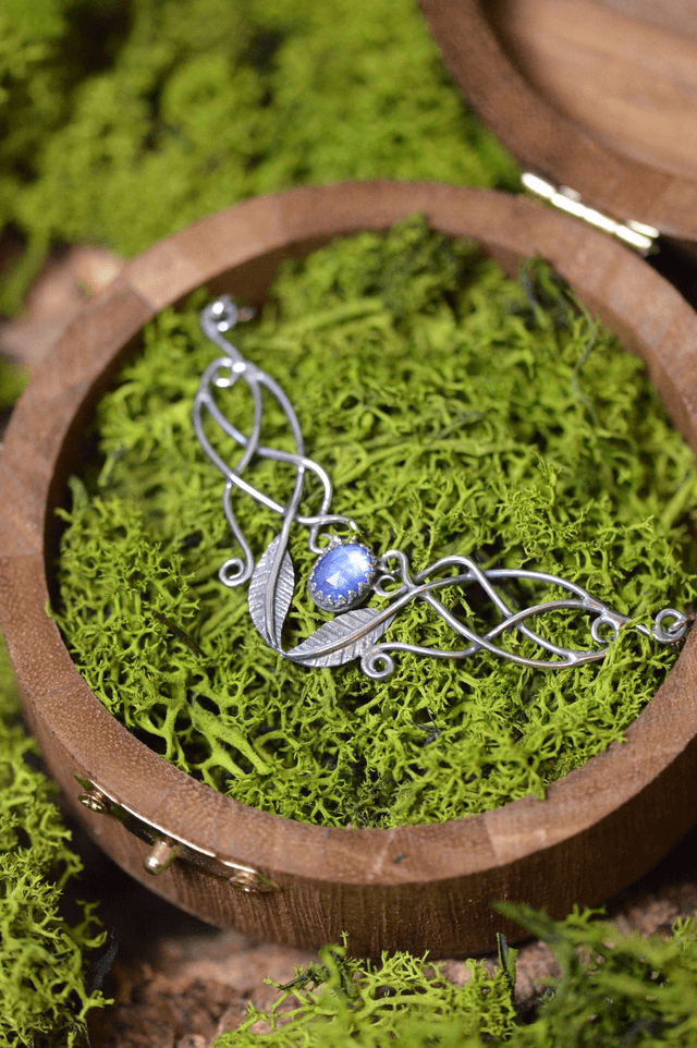 Collier Elfique - Cyanite Bleue ovale, feuilles simples