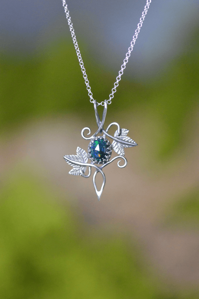 Pendentif Elfique - Opale, feuilles de lierre