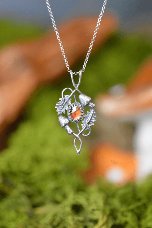 Pendentif Elfique - Grenat et champignons n°2