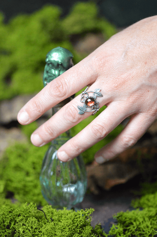 Bague Elfique - Grenat T54 à 62, feuilles de lierre