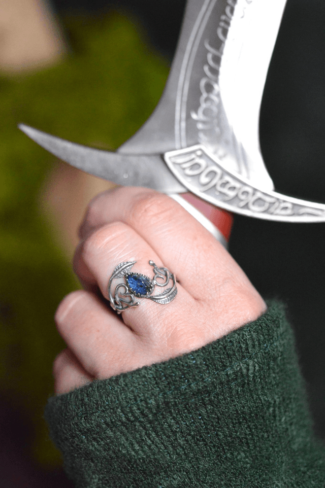 Bague Elfique - Cyanite bleu foncé T53 à 59, feuilles simples