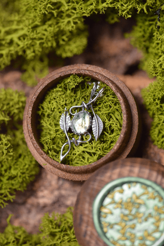 Pendentif Elfique - Agate mousse, feuilles simples