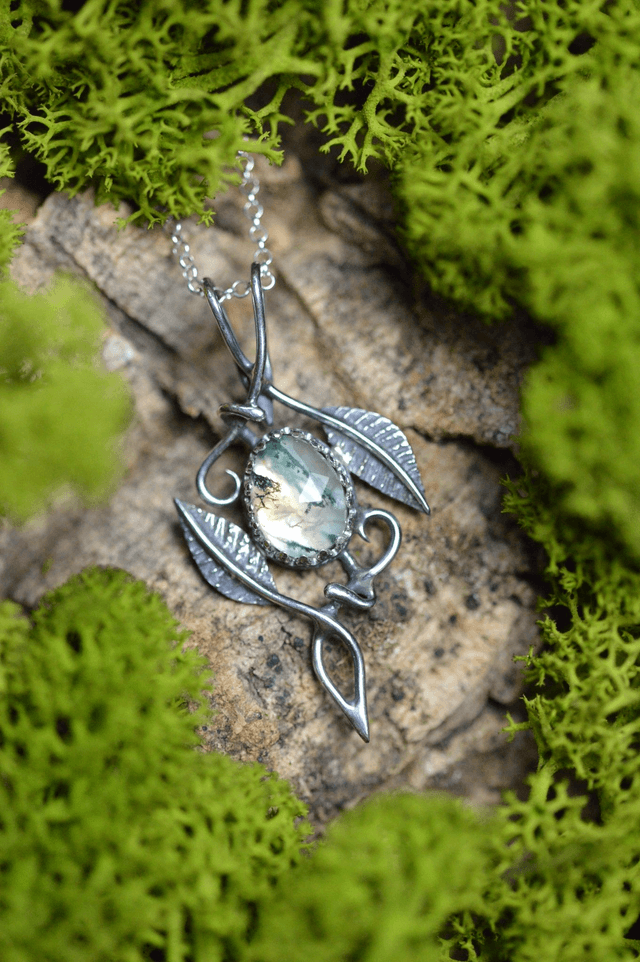 Pendentif Elfique - Agate mousse, feuilles simples