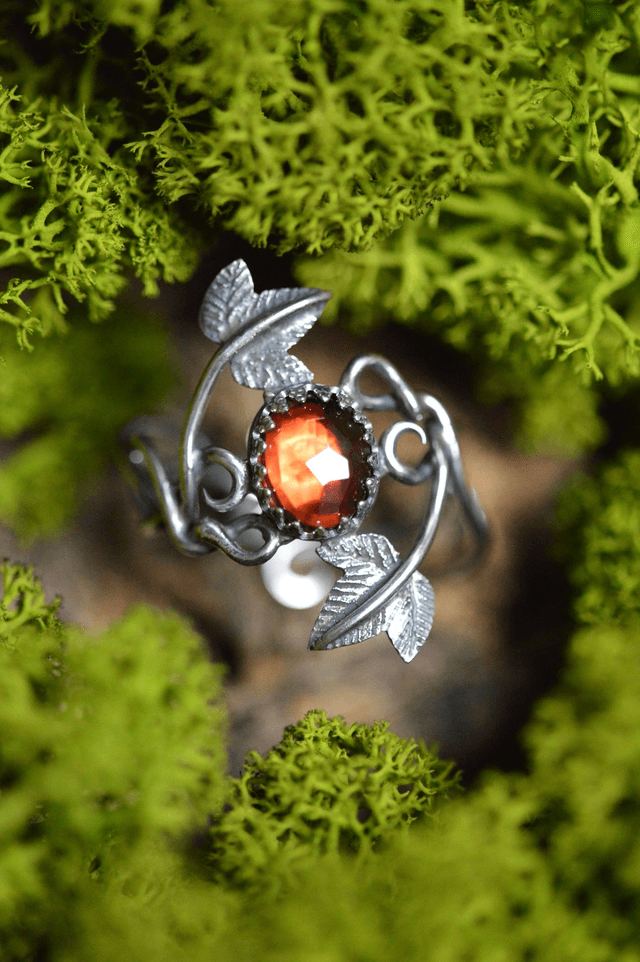 Bague Elfique - Grenat T54 à 62, feuilles de lierre
