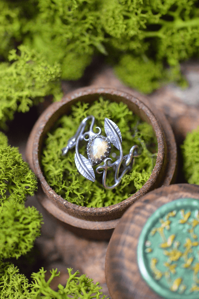 Bague Elfique - Labradorite T56 à 64, feuilles simples