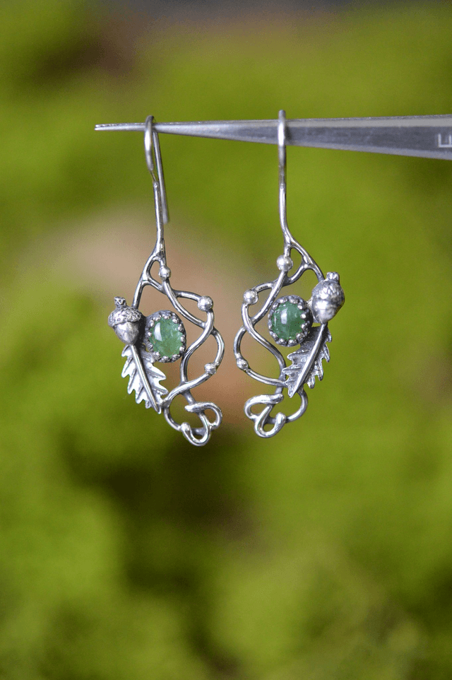 Boucles d'Oreilles Elfique - Emeraude, gland et feuilles de chêne