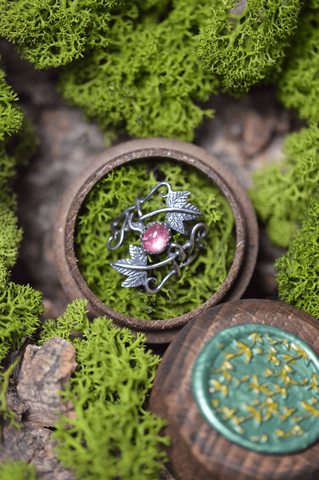 Bague Elfique - Tourmaline rose T49 à 56, feuilles de lierre