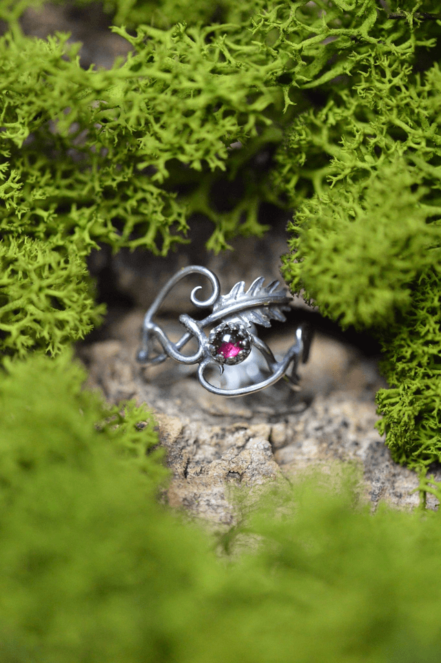 Bague Elfique - Grenat T51 à 57, feuille de chêne