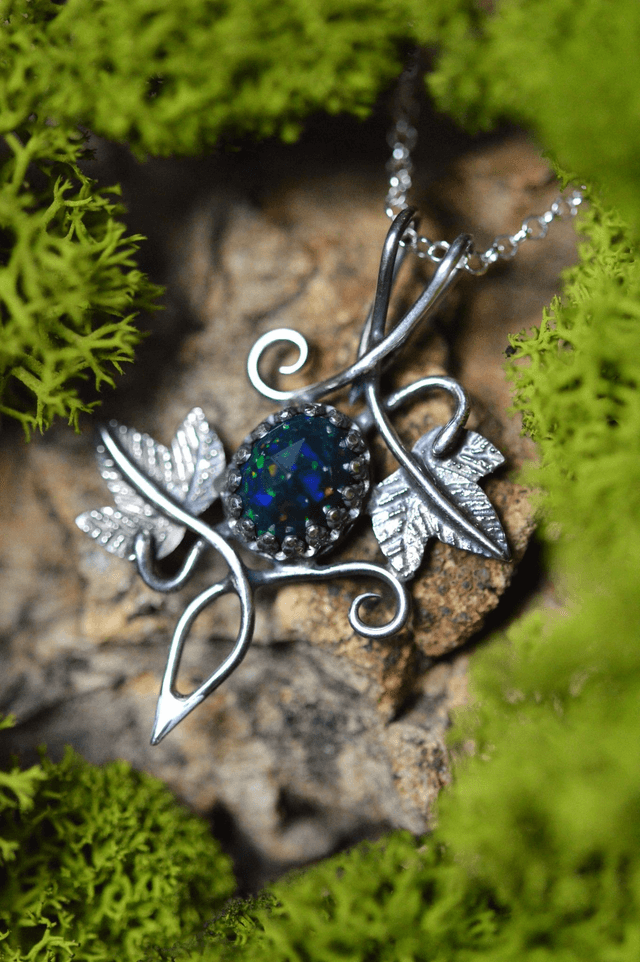 Pendentif Elfique - Opale, feuilles de lierre
