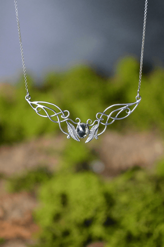 Collier Elfique - Agate Mousse, feuilles simples