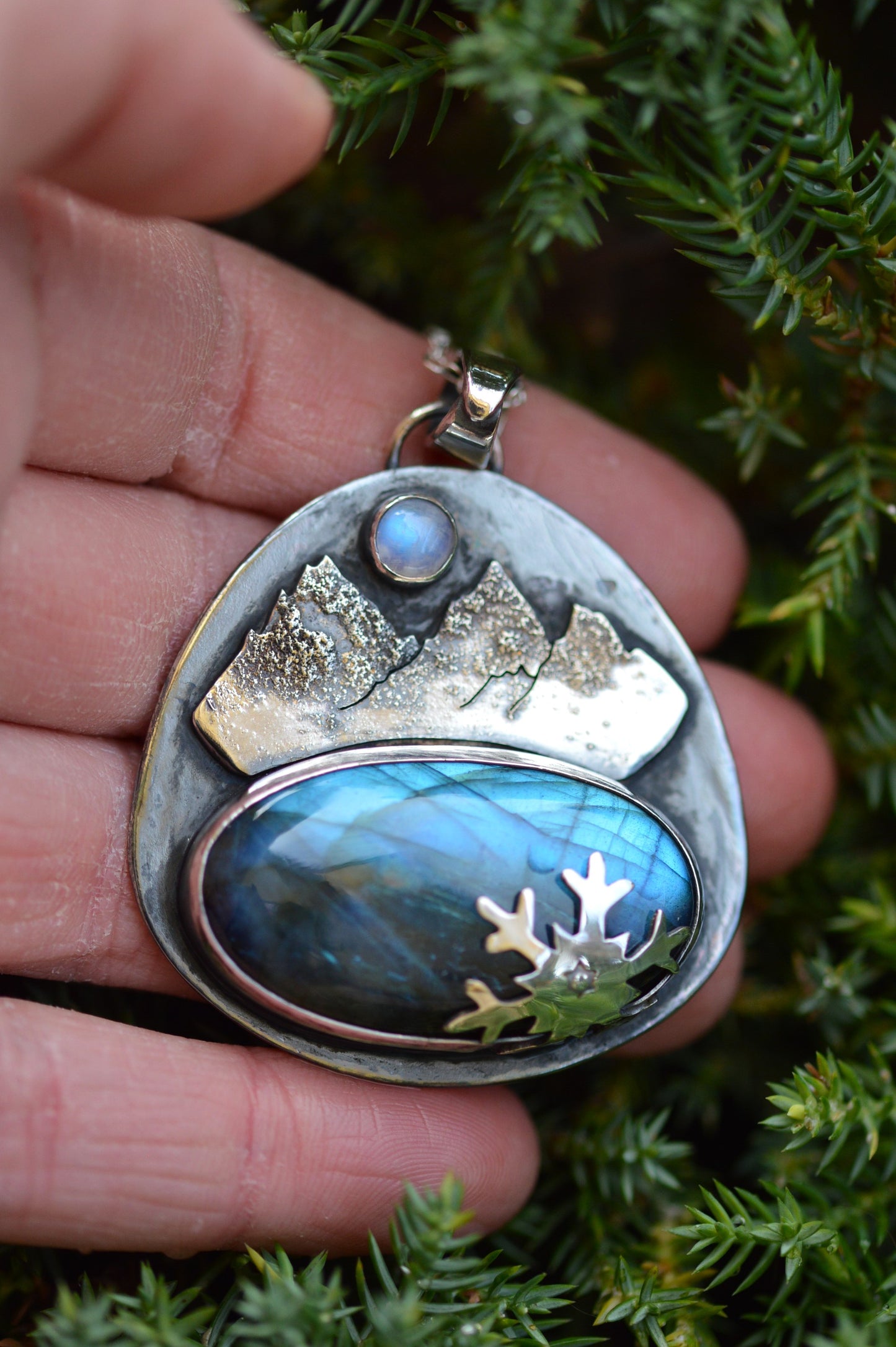 Pendentif -  N°2 "L'Esprit des Montagnes"