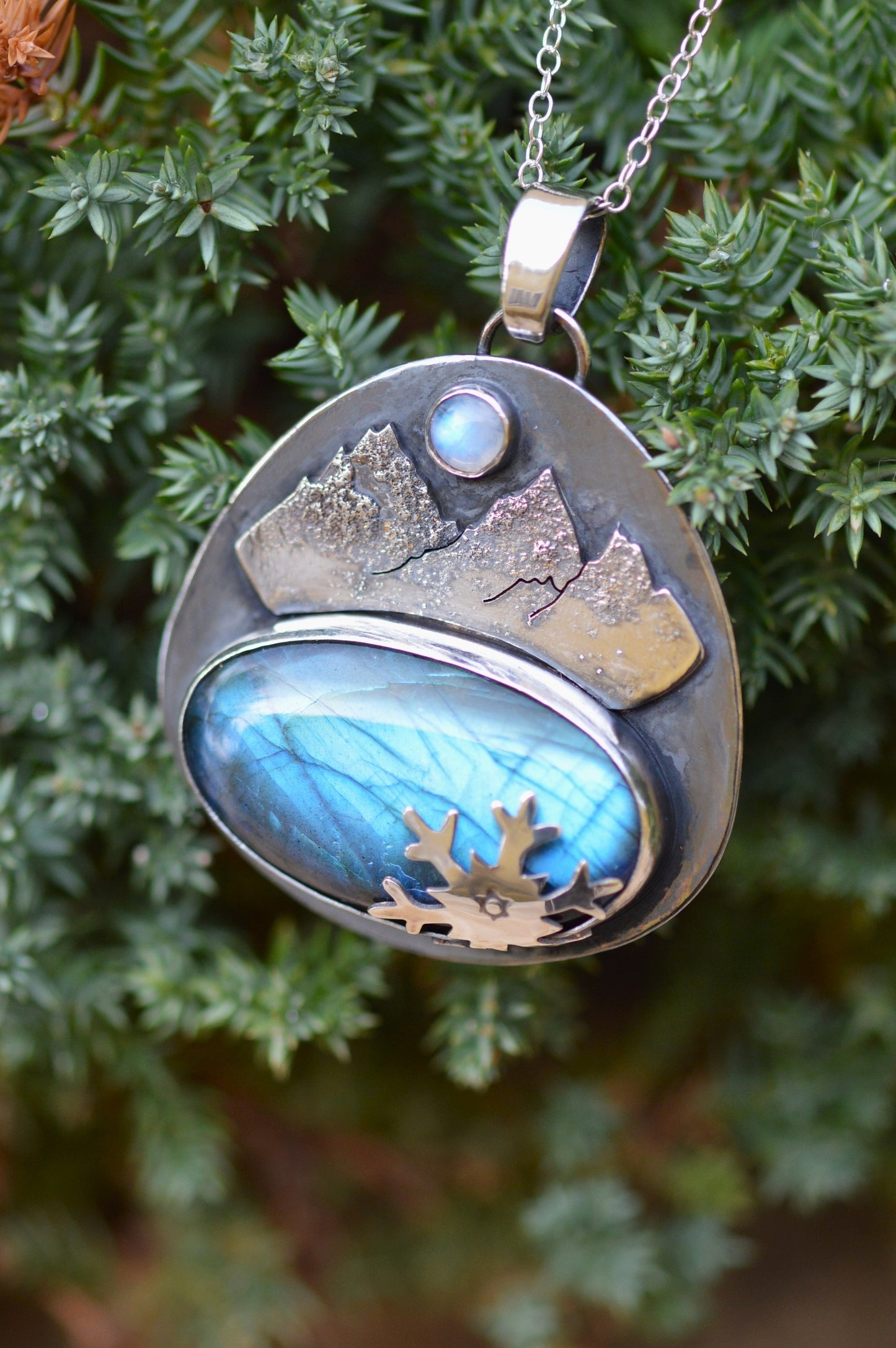 Pendentif -  N°2 "L'Esprit des Montagnes"