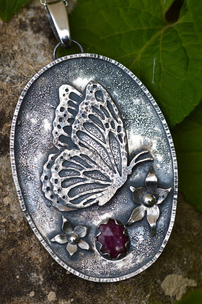 Pendentif -  Noble Papillon