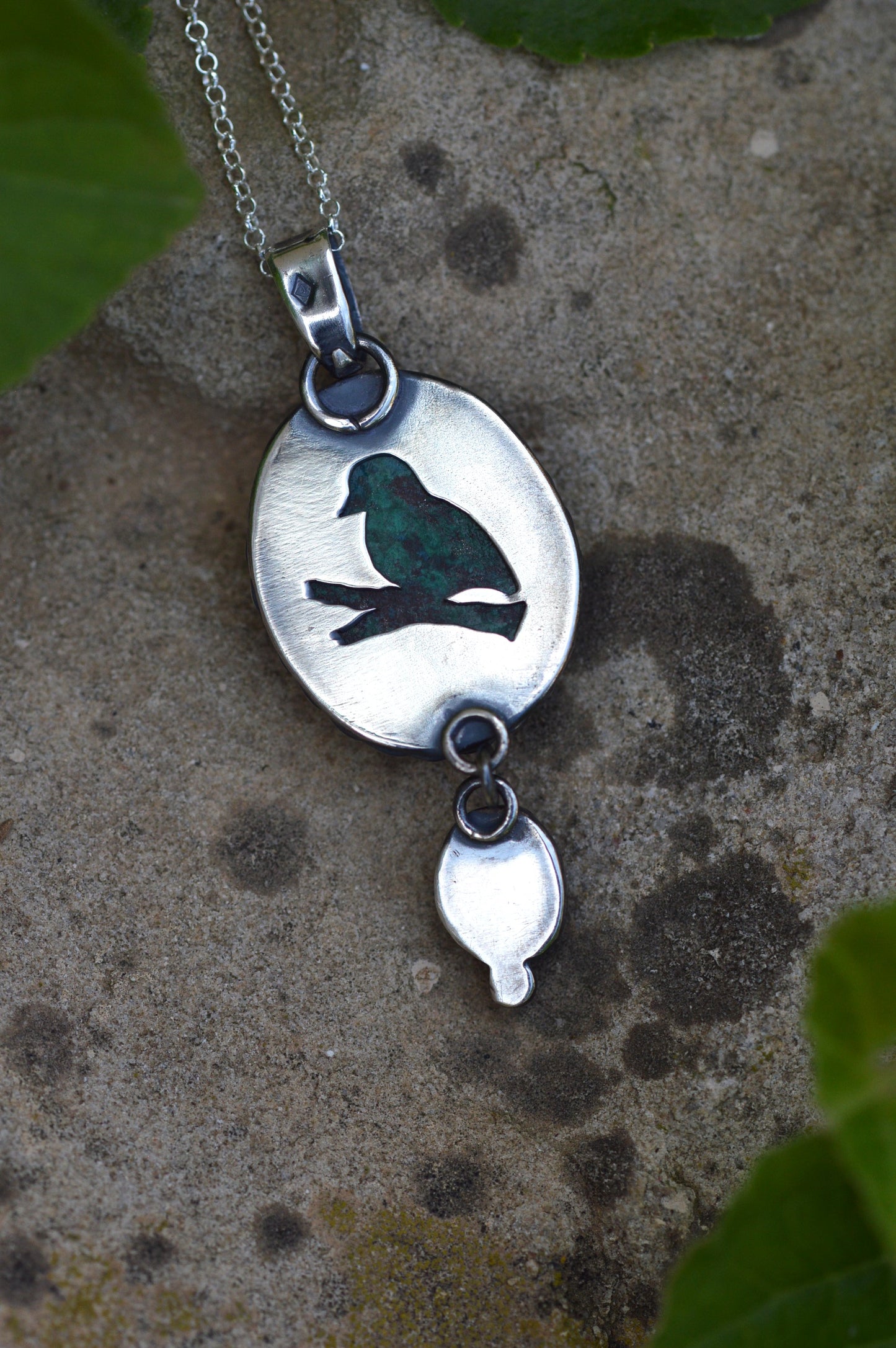 Pendentif -  L'Oiseau caché